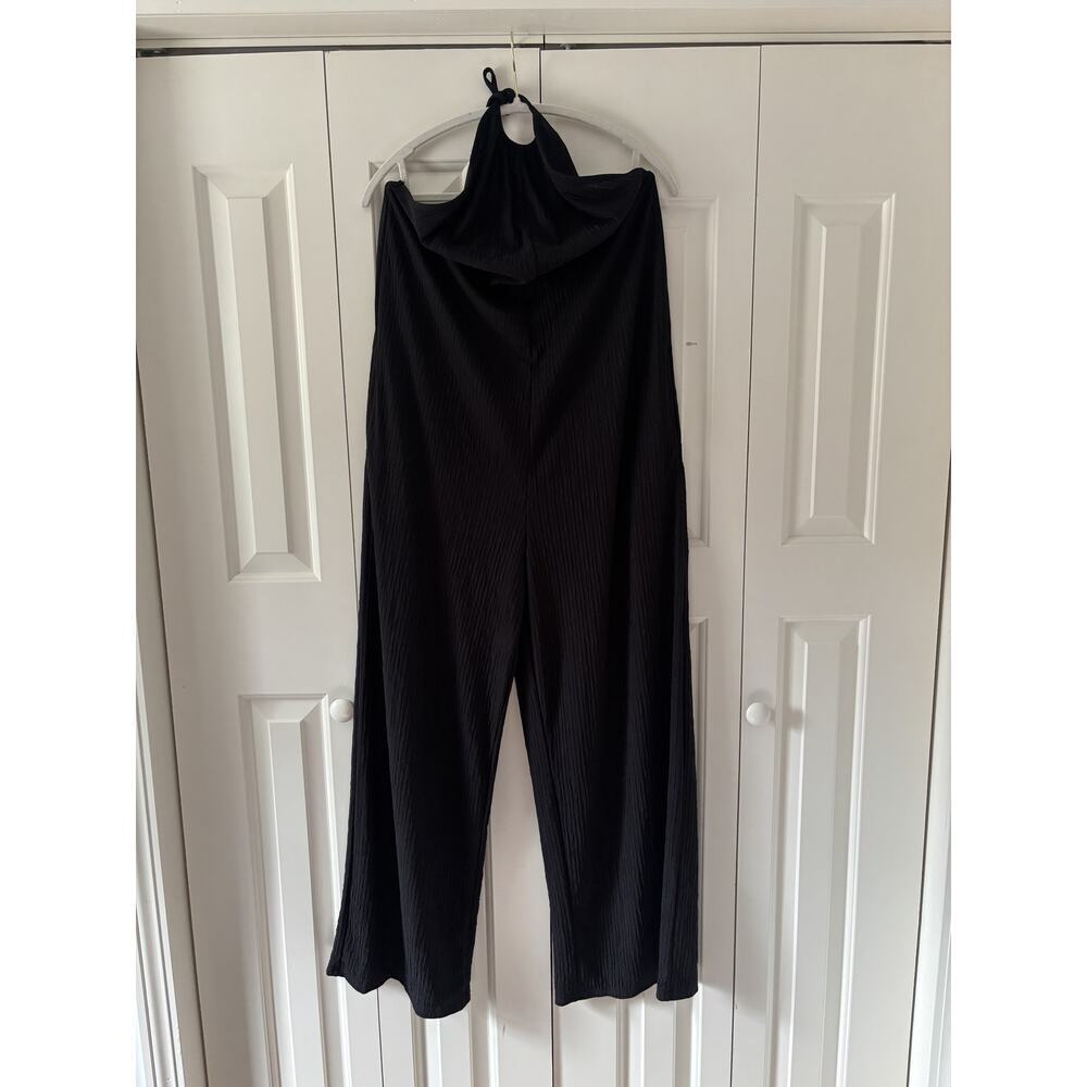 Black Halter Neck Crinkle Jumpsuit XXL - Picture 2 of 8